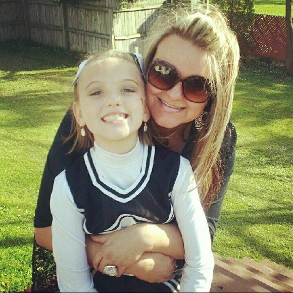 Meet your Posher, Jessica - Picture 1 of 1